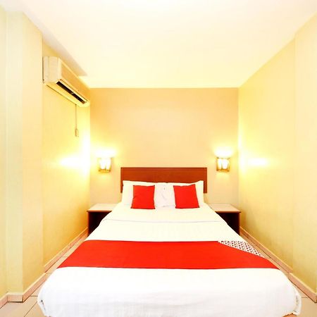 Super Oyo 447 Comfort Hotel Meru Klang Kültér fotó