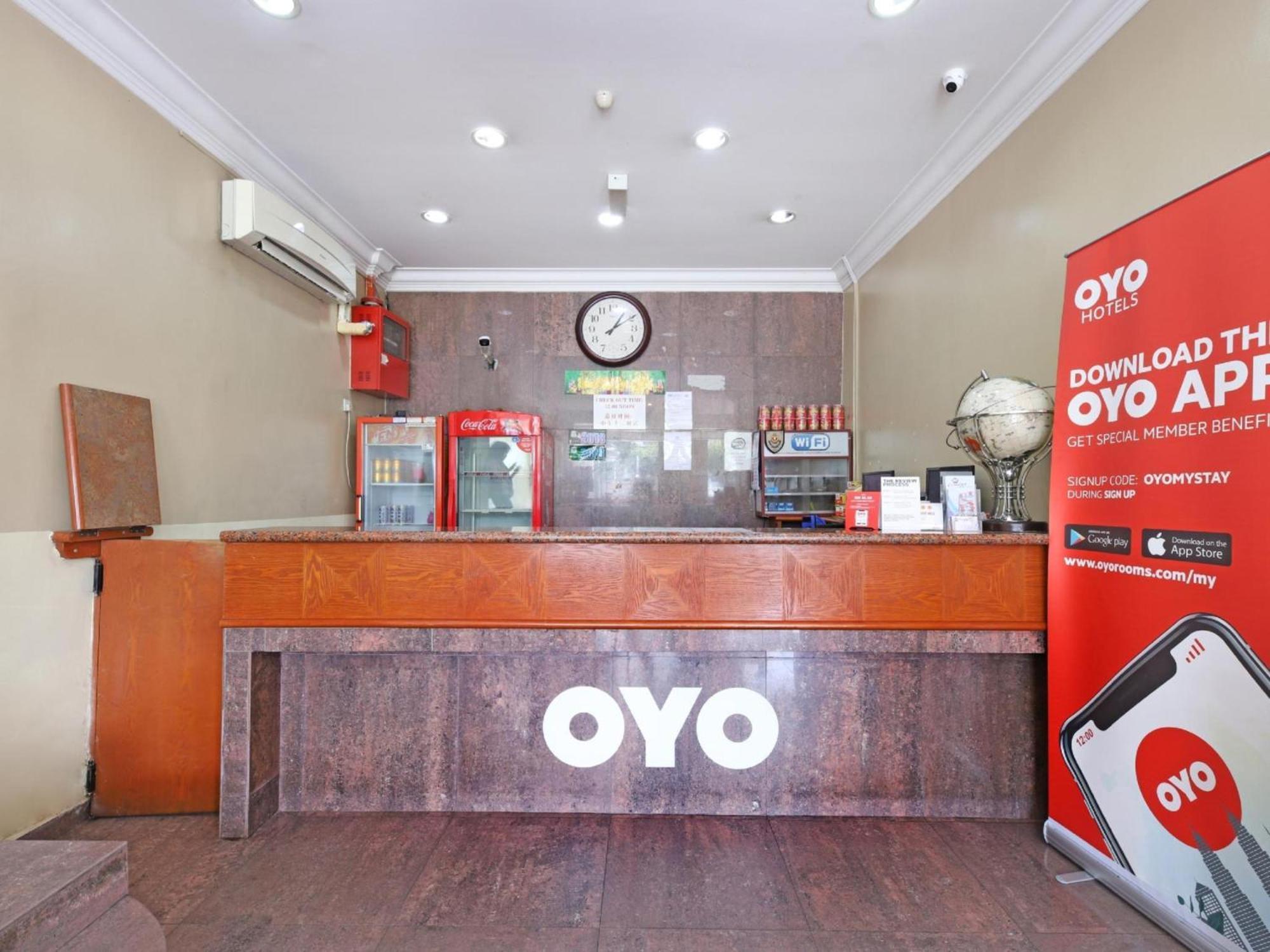 Super Oyo 447 Comfort Hotel Meru Klang Kültér fotó