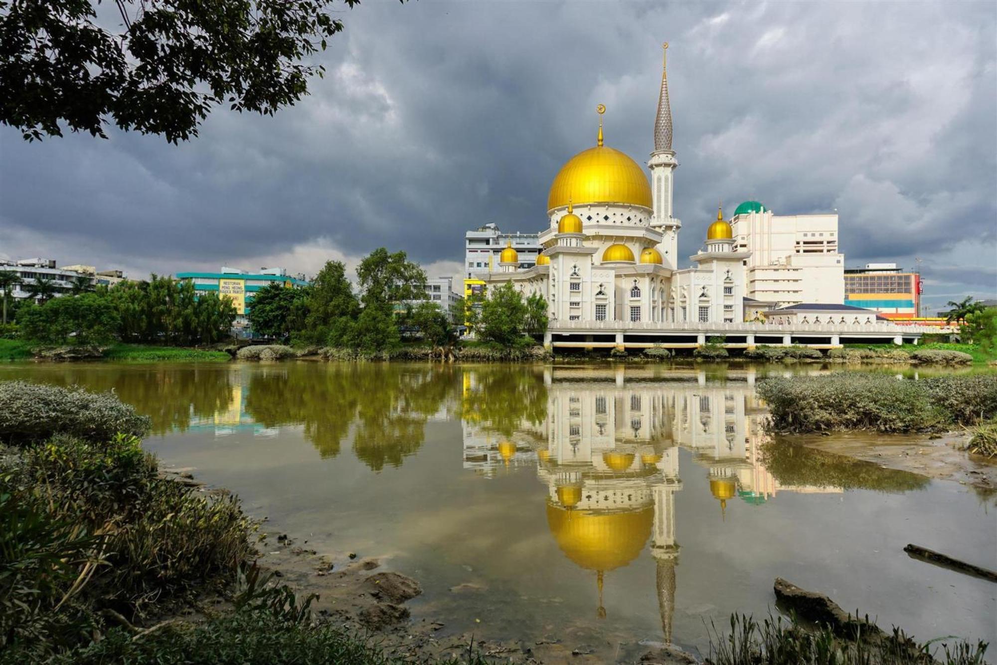 Super Oyo 447 Comfort Hotel Meru Klang Kültér fotó